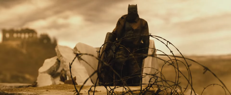 Illustration for article titled Let's Break Down All The Secrets InĀ Batman v. Superman's New Trailer